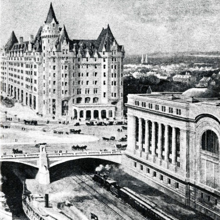 Image of the Chateau Laurier and Union Station in Downtown Ottawa