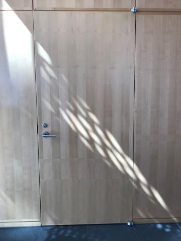 Detail of an interior door where we can see the design intent