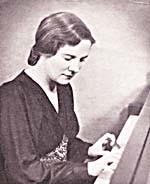 Johana Harris playing the piano 